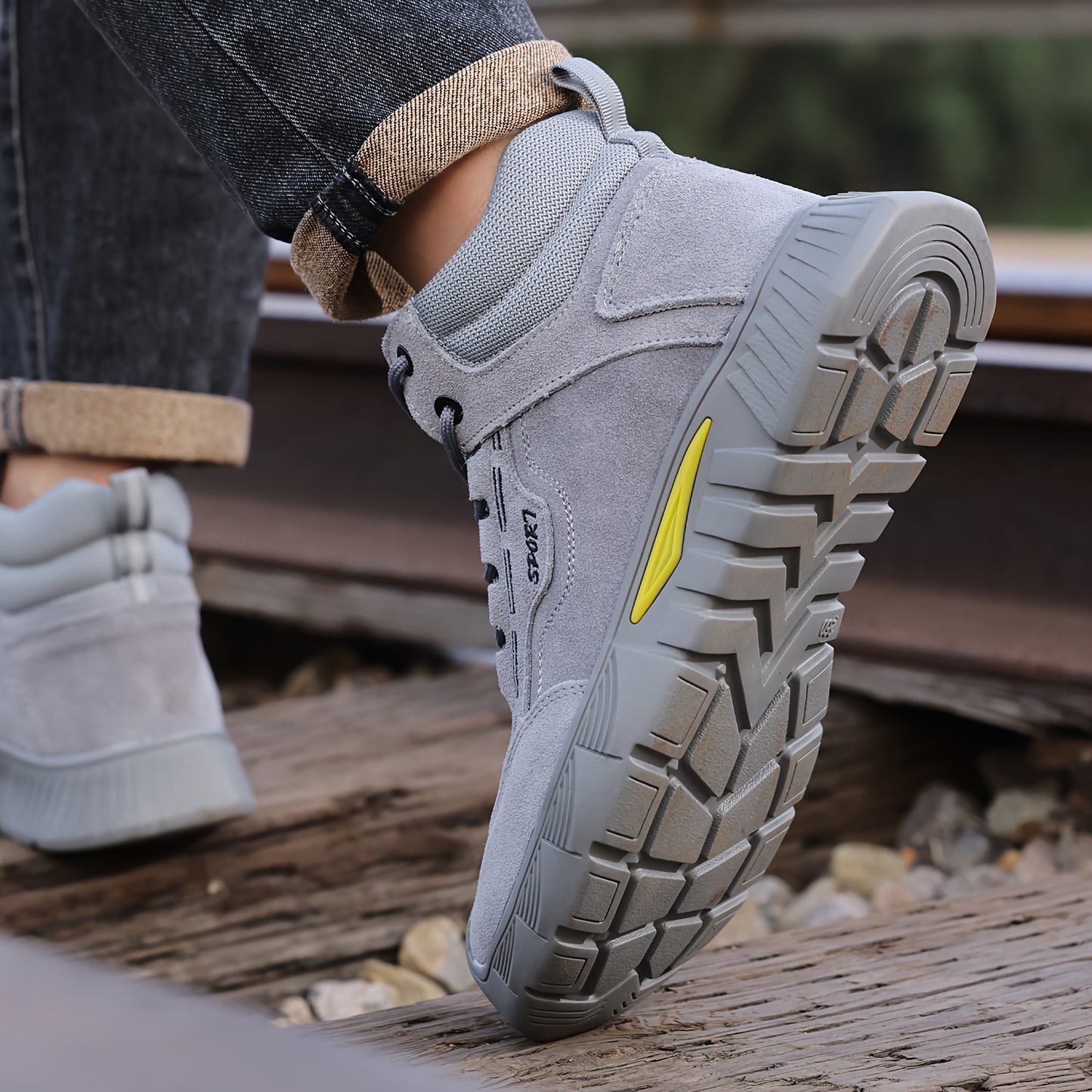 Lightweight Steel Toe Safety Shoes / Boots